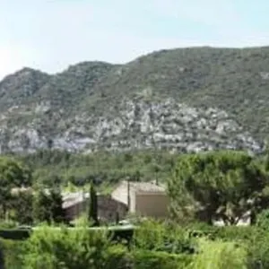 le-maset-des-aires-avec-vue-sur-le-luberon.fr-provencehotel.com/