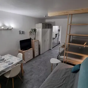 aux-pieds-des-pistes-refait-a-neuf.fr-provencehotel.com/